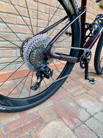 Used Giant Revolt SRAM Apex 2021 Road & Gravel, Violett — image 6 of 11