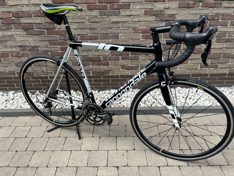 Used Cannondale Caad Shimano 105 2014 Road & Gravel, Negro — image 1 of 20