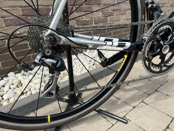 Used Cannondale Caad Shimano 105 2014 Road & Gravel, Negro — image 4 of 20