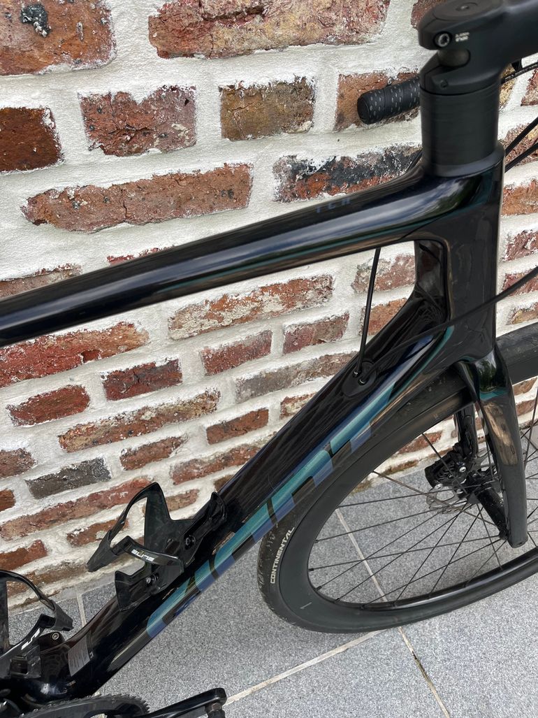 Used Giant TCR Advanced Pro Disc 2 2021 2021 Road & Gravel, Black — image 6 of 9
