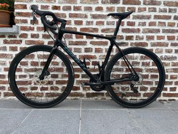 Used Giant TCR Advanced Pro Disc 2 2021 2021 Road & Gravel, Black — image 4 of 9