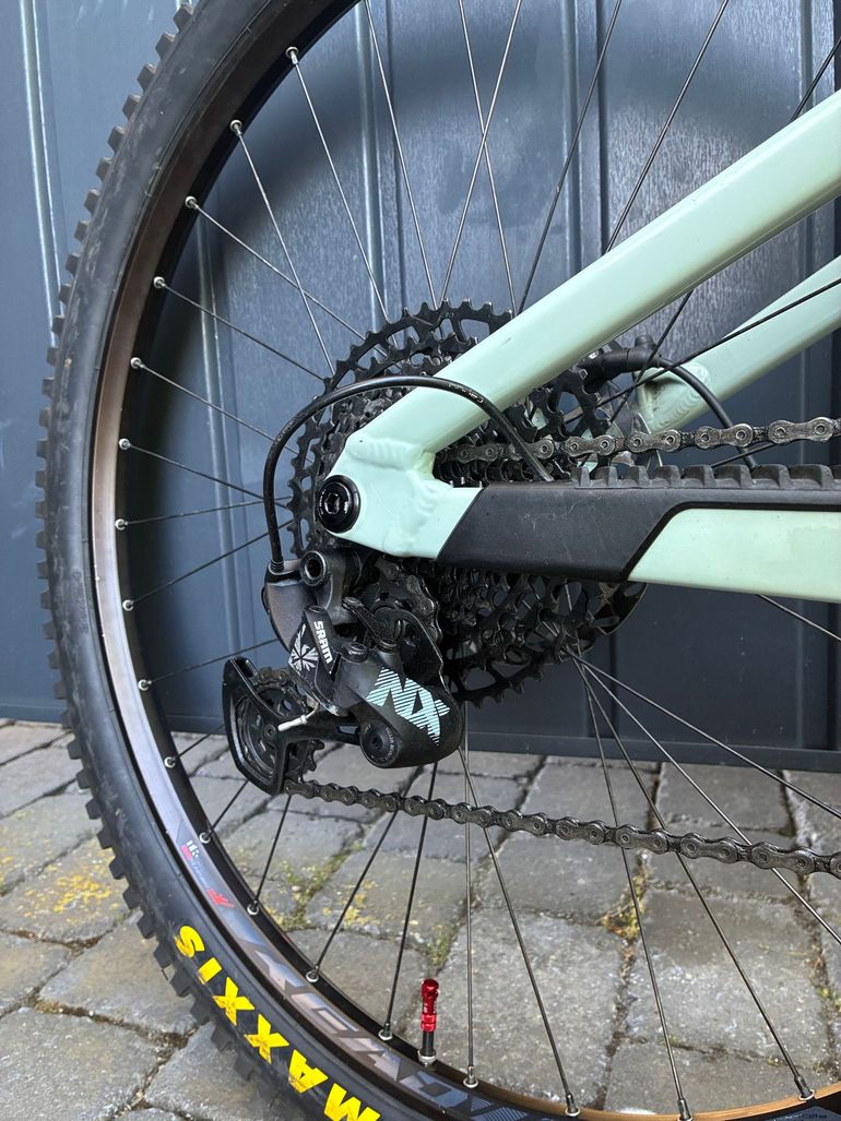 Used Focus JAM 6.8 2022 2022 Mountainbike, Green, 29 — image 10 of 14