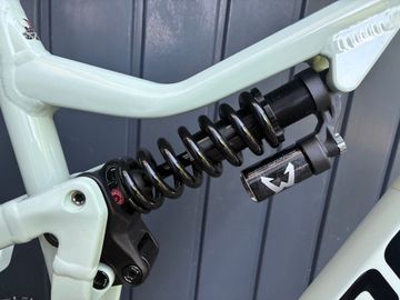 Used Focus JAM 6.8 2022 2022 Mountainbike, Green, 29 — image 6 of 14