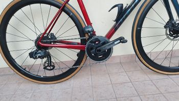 Used Giant TCR Advanced SL Disc 1 2022 2022 Road & Gravel, Red — image 3 of 18