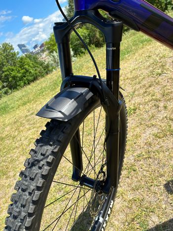 Used Trek Slash 9.8 XT 2021 2021 Mountainbike, Purple, 29 — image 6 of 22