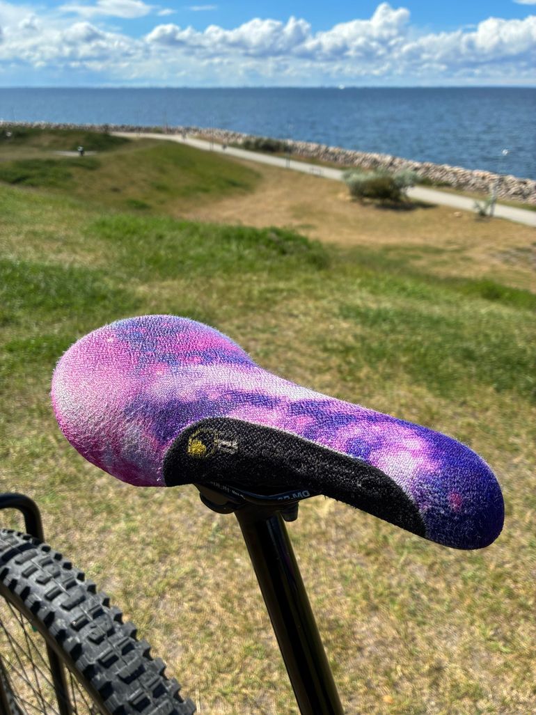 Used Trek Slash 9.8 XT 2021 2021 Mountainbike, Purple, 29 — image 15 of 22