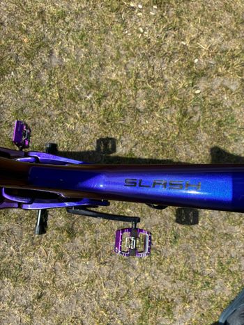 Used Trek Slash 9.8 XT 2021 2021 Mountainbike, Purple, 29 — image 13 of 22
