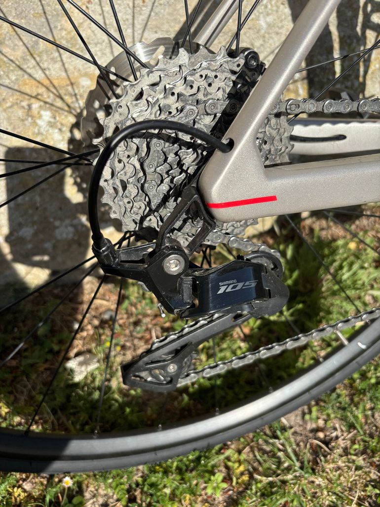Used BMC Teammachine SLR FIVE 2023 2023 Road & Gravel, Light Gray — image 6 of 7
