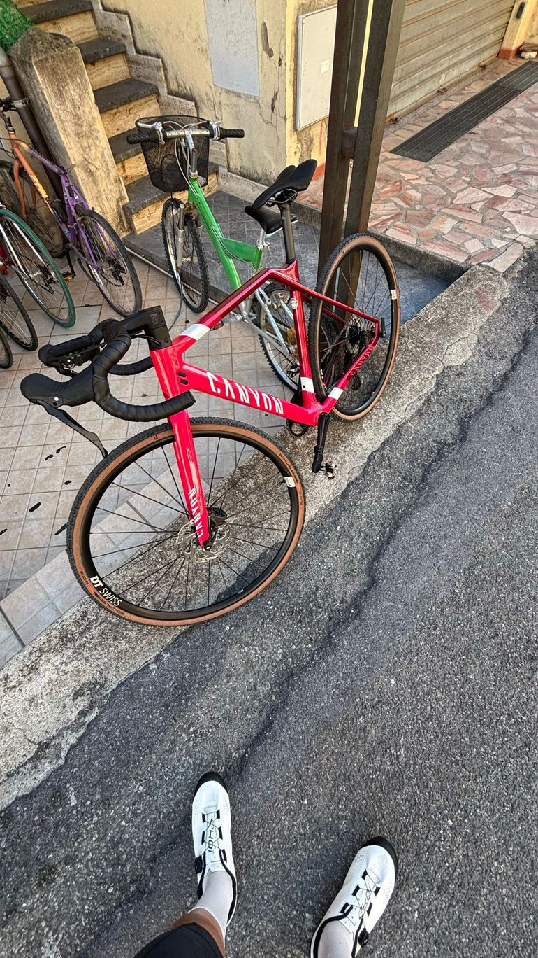 Used Canyon Inflite CF SL 6 2025 2025 Road & Gravel — image 4 of 6