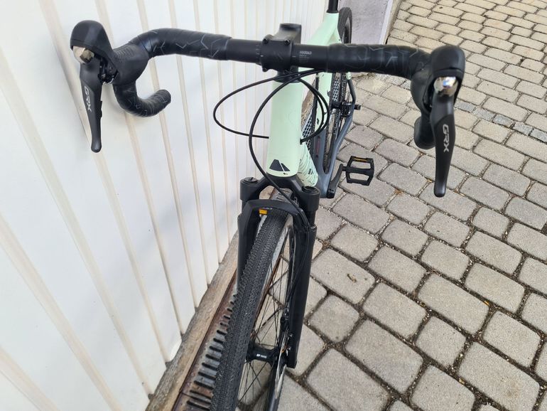 Used Canyon Grizl CF SL 8 Suspension 1by 2022 2022 Road & Gravel — image 4 of 10