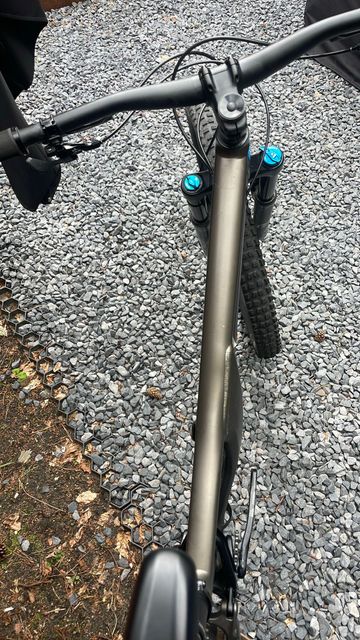 Brugt Specialized Stumpjumper Comp Alloy 2023 2023 Mountainbike — billede 13 af 16