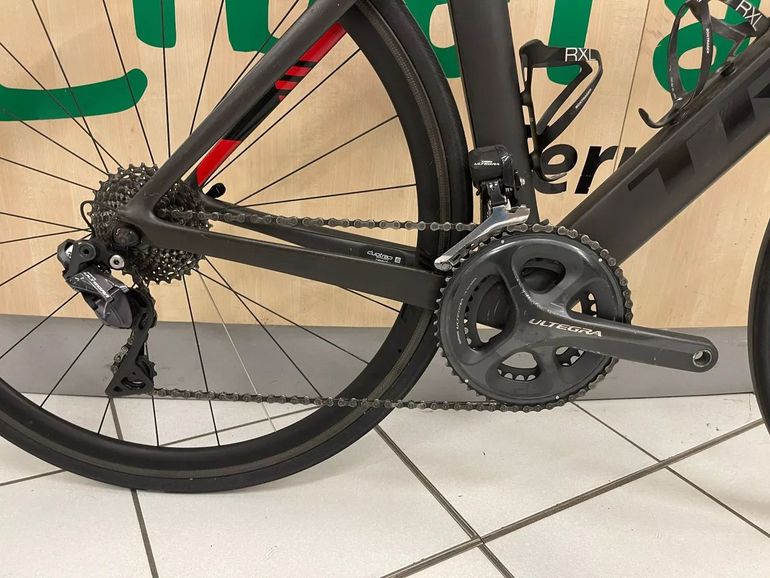 Used Trek Madone 9.5 2017 2017 Road & Gravel — image 3 of 5