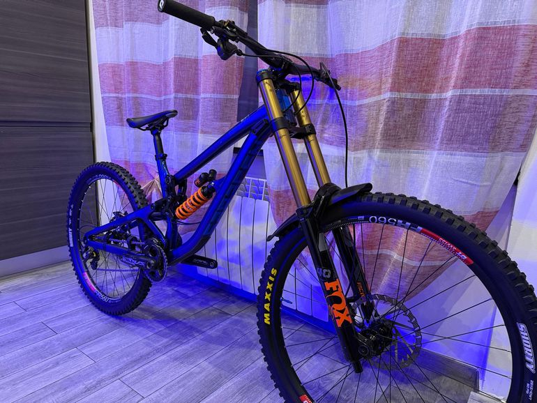 Used Saracen Myst Team 29/27 2021 2021 Mountainbike, Azul — image 4 of 8