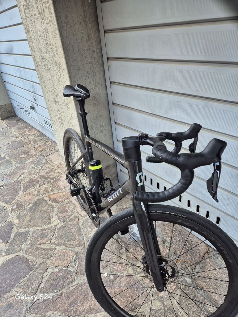 Used Scott Addict Gravel 10 2025 Frameset 2025 Road & Gravel, Black — image 4 of 5
