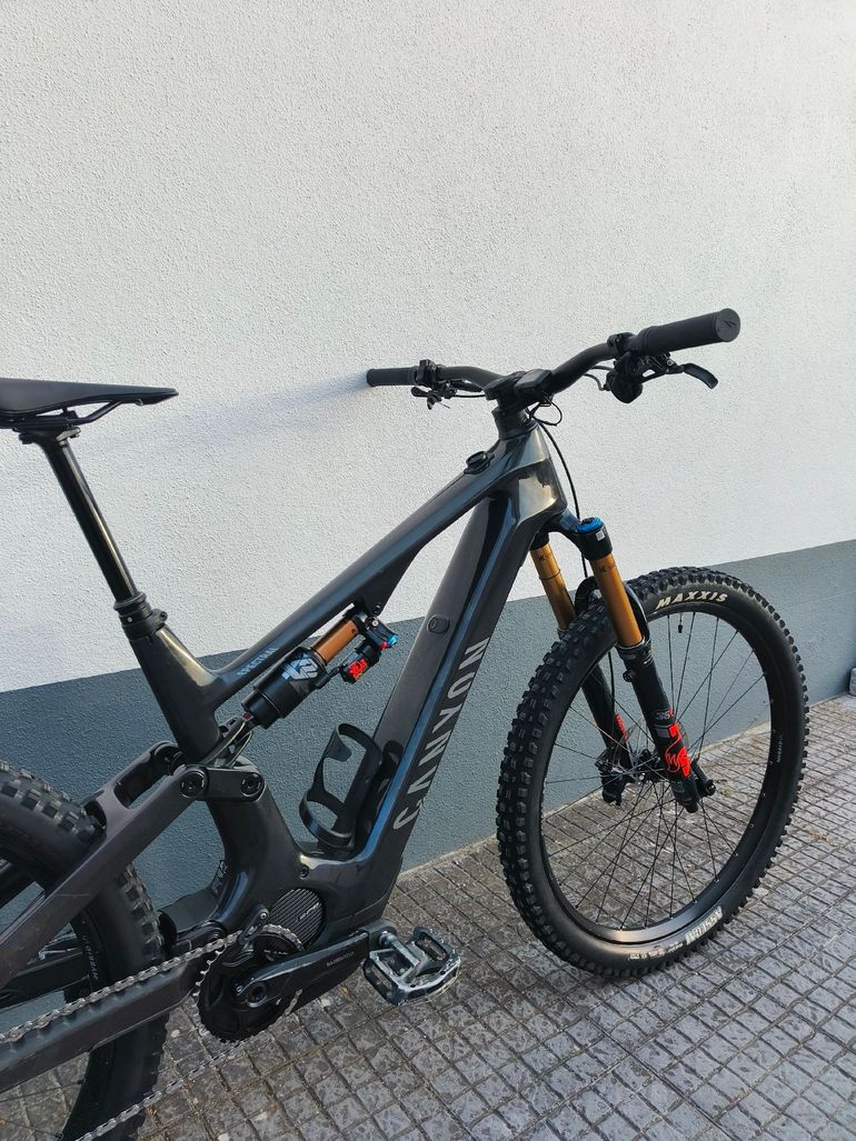 Used Canyon Canyon Spectral:ON CF 8 2024 2024 Mountainbike, Black — image 4 of 16