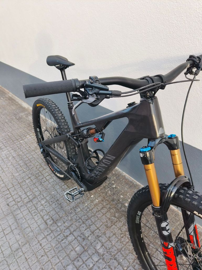 Used Canyon Canyon Spectral:ON CF 8 2024 2024 Mountainbike, Black — image 7 of 16
