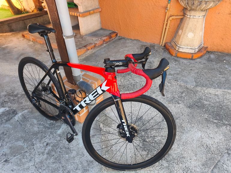 Used Trek Emonda Shimano 105 2024 Road & Gravel, Red — image 3 of 4