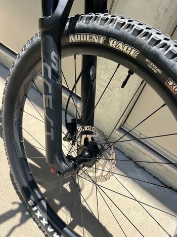 Used Giant Fathom 1 2022 2022 Mountainbike, Blue, 27.5 — image 2 of 10