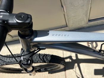 Used Giant Fathom 1 2022 2022 Mountainbike, Blue, 27.5 — image 10 of 10