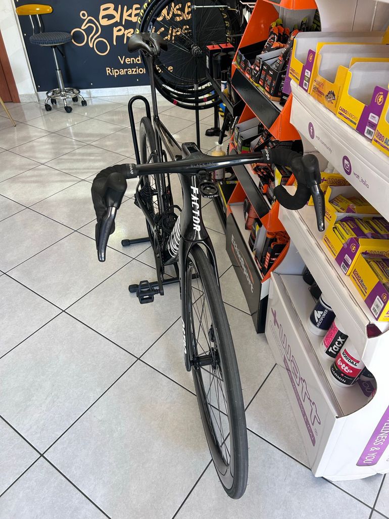 Used Factor OSTRO VAM - Shimano Ultegra 2026 2026 Road & Gravel, Black — image 6 of 6