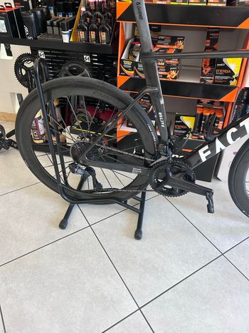 Used Factor OSTRO VAM - Shimano Ultegra 2026 2026 Road & Gravel, Black — image 2 of 6