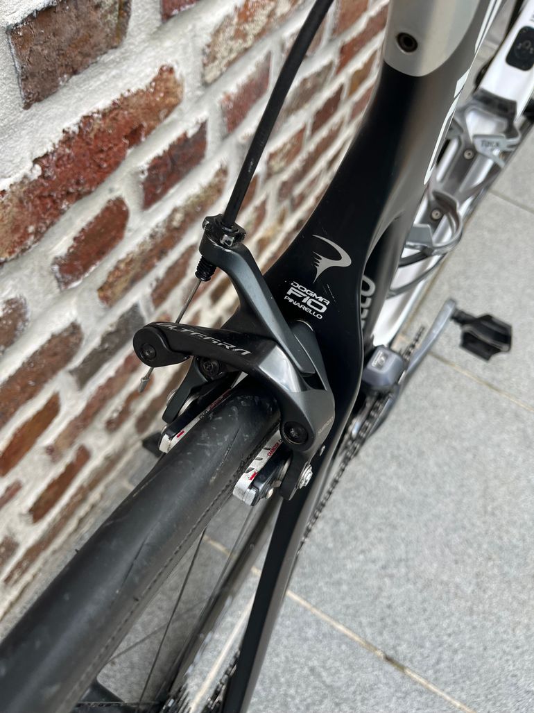 Used Pinarello Dogma F10 Rim Ultegra Di2 Bike 2019 2019 Road & Gravel, Negro — image 6 of 9