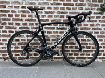 Used Pinarello Dogma F10 Rim Ultegra Di2 Bike 2019 2019 Road & Gravel, Negro — image 2 of 9