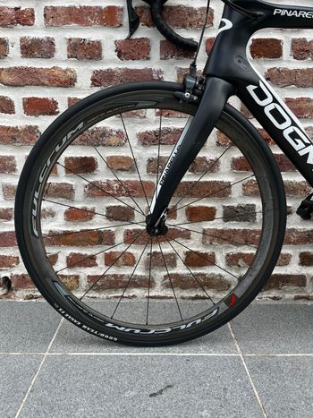 Used Pinarello Dogma F10 Rim Ultegra Di2 Bike 2019 2019 Road & Gravel, Negro — image 8 of 9