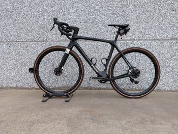Used Trek Checkmate SLR 9 AXS 2025 2025 Road & Gravel, Black — image 2 of 7