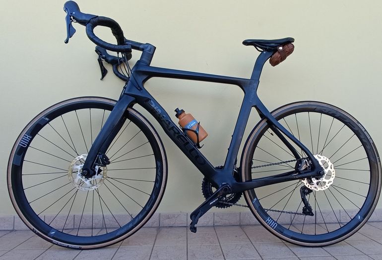 Used Pinarello Paris 105 Bike 2021 2021 Road & Gravel, Schwarz — image 1 of 5