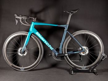 Used Bianchi Specialissima Pro Ultegra Di2 2026 2026 Road & Gravel — image 2 of 26