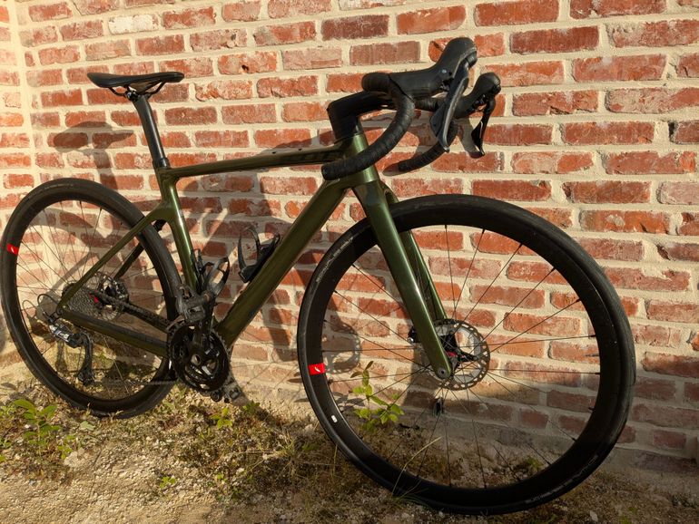 Used Scott Addict Gravel 30 2023 2023 Road & Gravel, Green — image 2 of 11