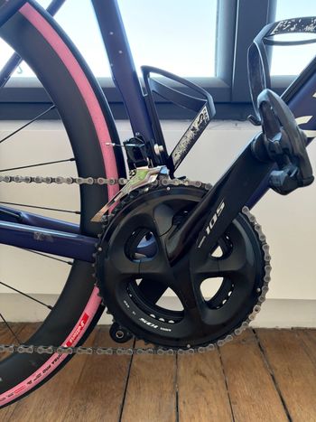 Used Canyon Ultimate CF SL 7 WMN Disc 2022 2022 Road & Gravel — image 5 of 13