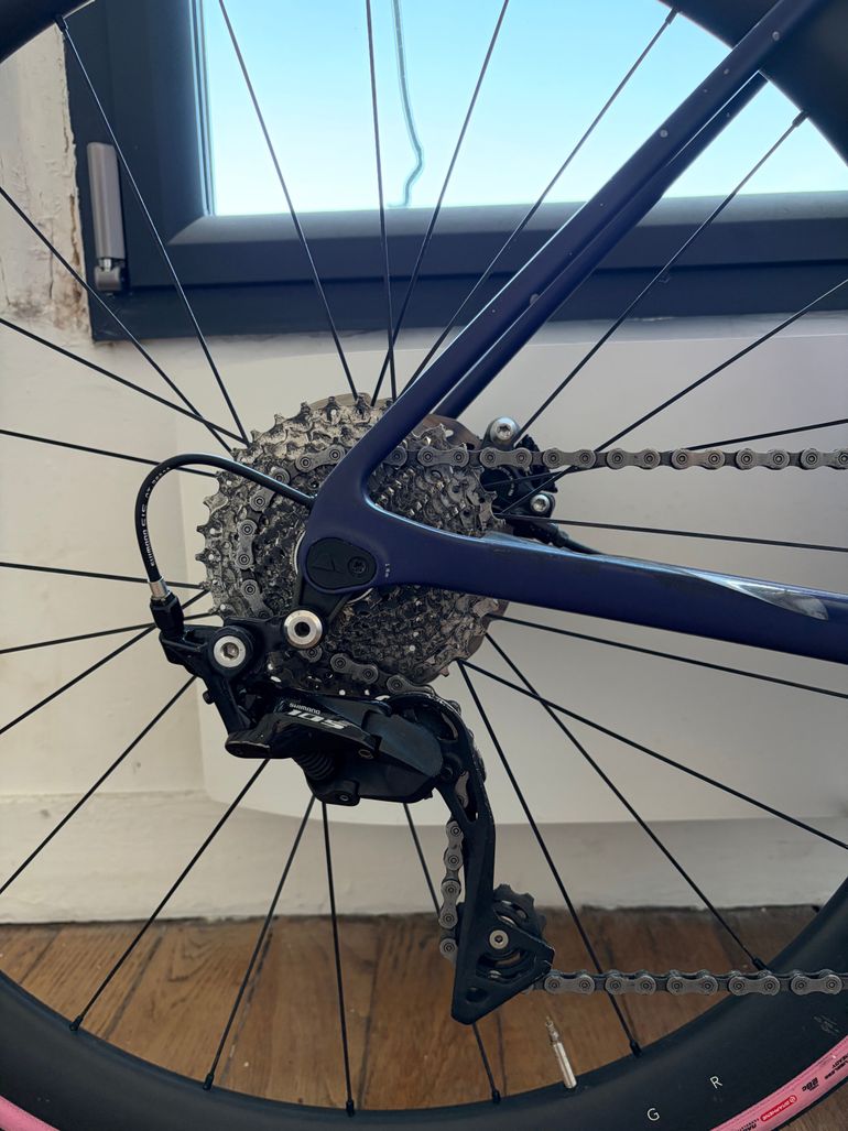 Used Canyon Ultimate CF SL 7 WMN Disc 2022 2022 Road & Gravel — image 4 of 13