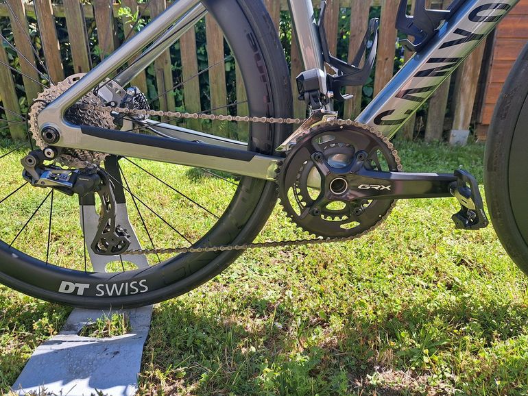 Used Canyon Grail CF SLX 8 Di2 2024 2024 Road & Gravel, Hellgrau — image 8 of 15