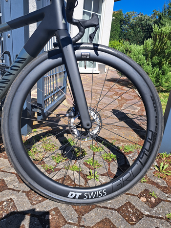 Used Canyon Grail CF SLX 8 Di2 2024 2024 Road & Gravel, Hellgrau — image 10 of 15