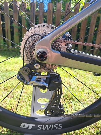 Used Canyon Grail CF SLX 8 Di2 2024 2024 Road & Gravel, Hellgrau — image 9 of 15