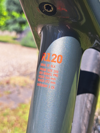 Used Canyon Grail CF SLX 8 Di2 2024 2024 Road & Gravel, Hellgrau — image 13 of 15