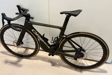 Brugt Orbea ORCA AERO M20iLTD 2024 2024 Road & Gravel — billede 5 af 18