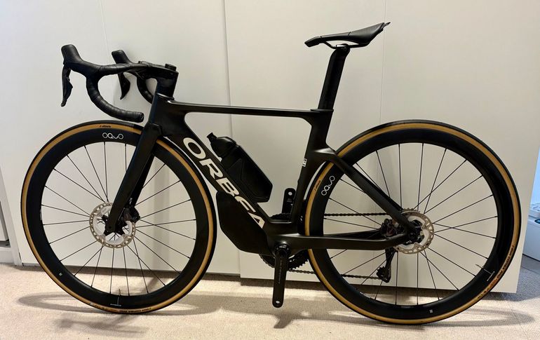 Brugt Orbea ORCA AERO M20iLTD 2024 2024 Road & Gravel — billede 2 af 18