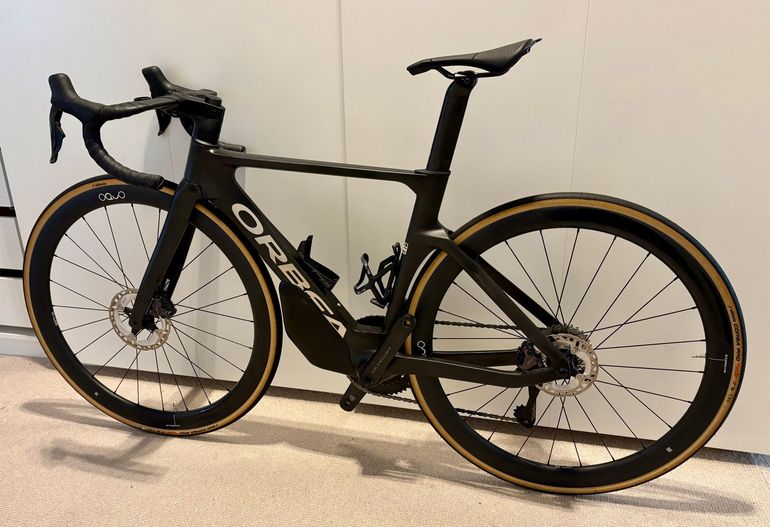 Brugt Orbea ORCA AERO M20iLTD 2024 2024 Road & Gravel — billede 4 af 18