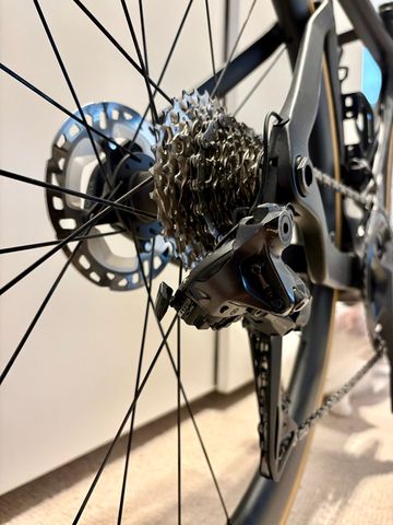 Brugt Orbea ORCA AERO M20iLTD 2024 2024 Road & Gravel — billede 9 af 18