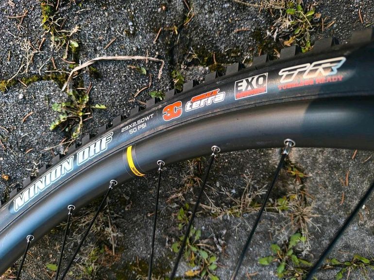 Used Lapierre Lapierre Spicy Fit 5.0 2021 Mountainbike, Light Gray — image 15 of 16