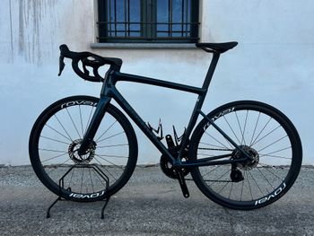 Used Specialized S-Works Tarmac SL8 - Shimano Dura-Ace Di2 2025 2025 Road & Gravel, Blue — image 2 of 11