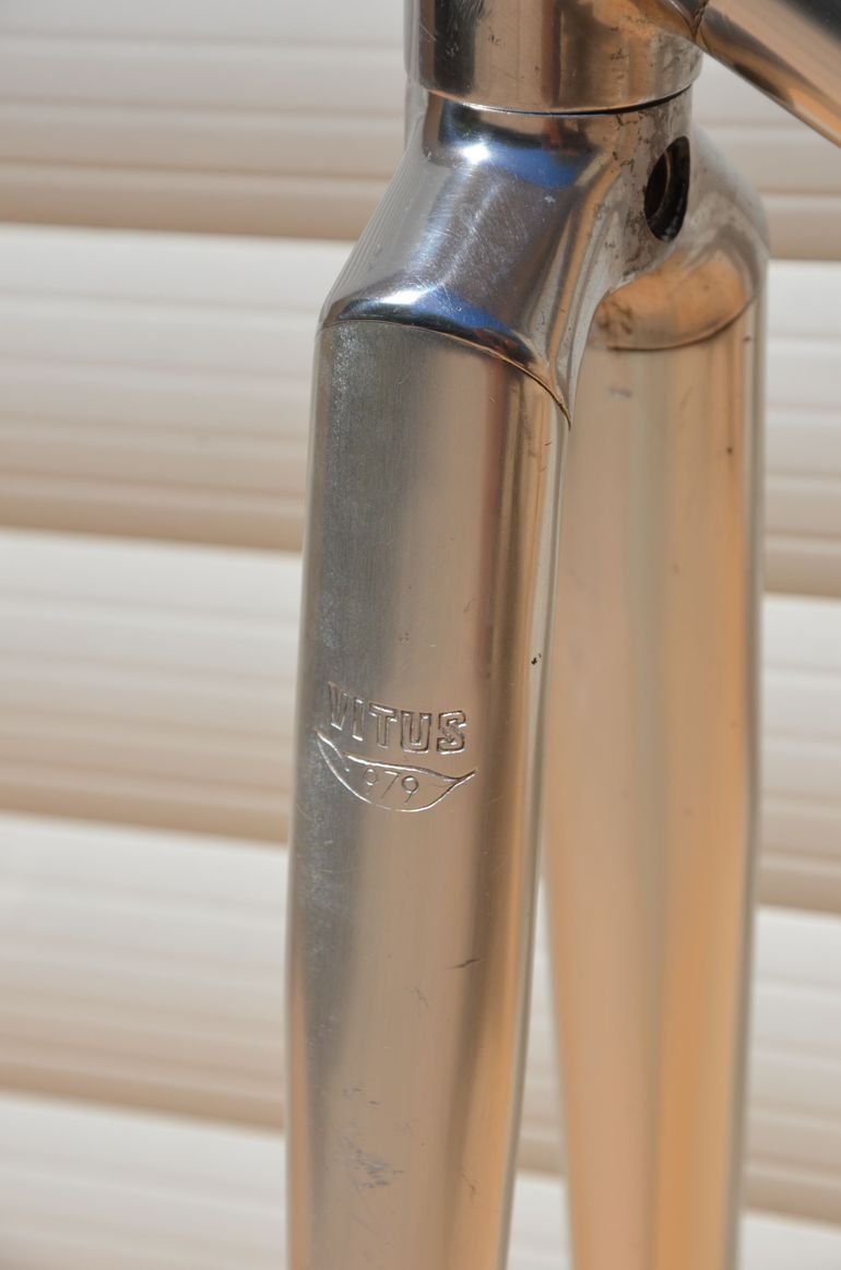 Used Vitus 979 Vintage Vitus 979 Road Bike Frame And Fork, Badged Tinazzi. Frameset 1980 Road & Gravel, Light Gray — image 22 of 32