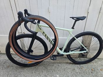 Used Canyon Grizl 7 Suspension 2022 2022 Road & Gravel, Verde — image 21 of 24