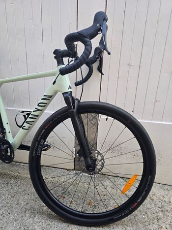 Used Canyon Grizl 7 Suspension 2022 2022 Road & Gravel, Verde — image 9 of 24