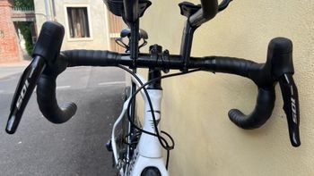 Used Pinarello F8 Disk 2019 Road & Gravel, White — image 4 of 6