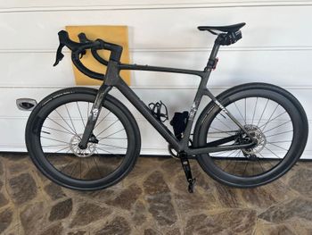Used Scott Addict SRAM Rival 2024 Road & Gravel