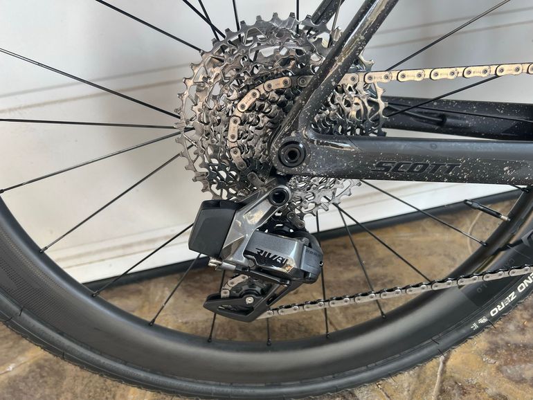 Used Scott Addict SRAM Rival 2024 Road & Gravel, Black — image 4 of 13